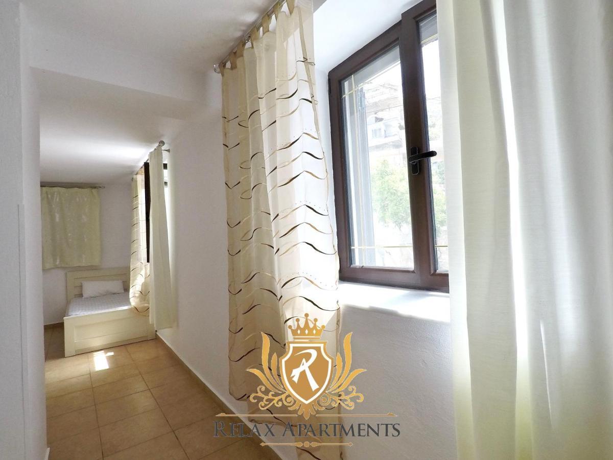 Paradise Palm Beach Apartment In Sarandë Exterior foto