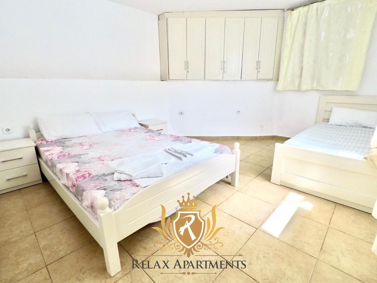 Paradise Palm Beach Apartment In Sarandë Exterior foto